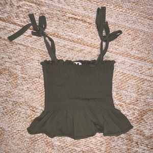 Crop top with tie straps!